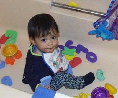 Mia in the tub