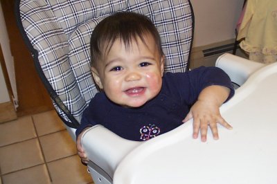 Mia and her small teeth
