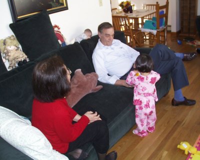 Mia with Grandmom Umali and Grandpop DeLeeuw